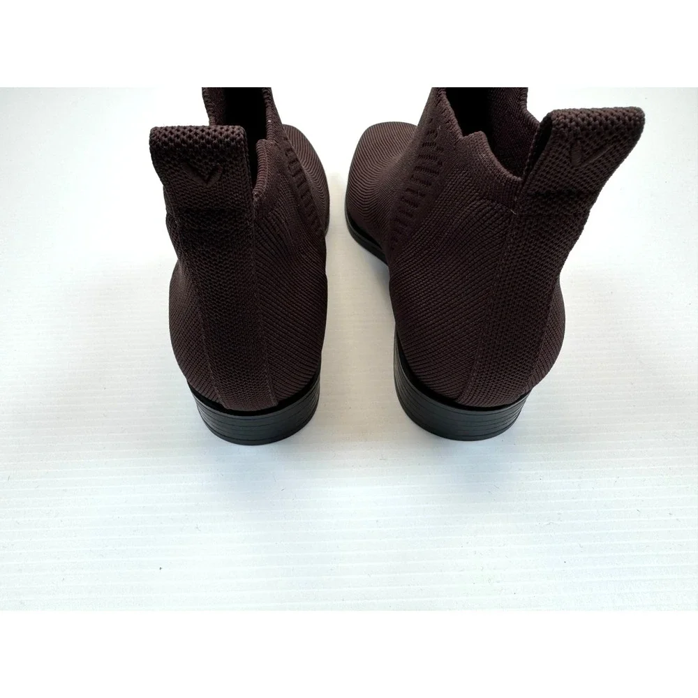 Vivaia Ryan Slip-On Booties Women 37.5 US‎ 7 NWOT Square Toe Chelsea Ankle Boots